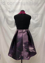 Load image into Gallery viewer, Women's Le Chateau Sleeveless Dress, Medium

