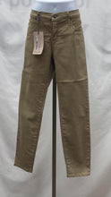 Load image into Gallery viewer, Women's 'Denim For Hope' Jeans, 8
