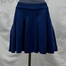 Load image into Gallery viewer, Women's Hedge Athletic Skirt, Medium
