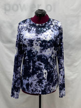 Load image into Gallery viewer, Women's Under Armour Long Sleeve Top, Extra Large
