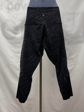 Load image into Gallery viewer, Women's Lululemon Leggings, 12
