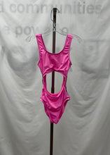 Load image into Gallery viewer, Children's Nike One Piece Swimwear, Small

