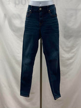 Load image into Gallery viewer, Women's True Religion Jeans, 12
