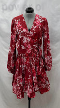 Load image into Gallery viewer, Women's Guess Dress, 10
