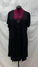 Load image into Gallery viewer, Women's Torrid Dress, 4x
