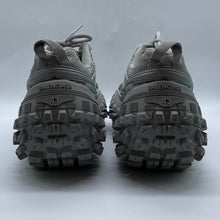 Load image into Gallery viewer, Men's Balenciaga Shoes, 10
