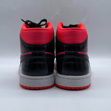 Load image into Gallery viewer, Men's Nike 'Air Jordan' Shoes, 9
