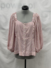 Load image into Gallery viewer, Women's Cabi Long Sleeve Top, Medium
