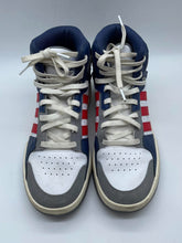 Load image into Gallery viewer, Men's Adidas Shoes, 7
