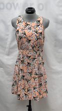 Load image into Gallery viewer, Women's Banana Republic Dress, 2
