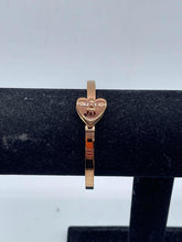 Load image into Gallery viewer, Women's Fossil Bracelet
