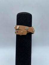 Load image into Gallery viewer, Women's Tory Burch Bracelet
