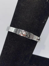 Load image into Gallery viewer, Women's Michael Kors  Bracelet
