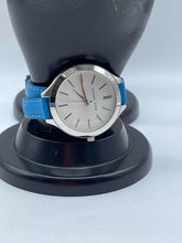 Load image into Gallery viewer, Women's Michael Kors Watch
