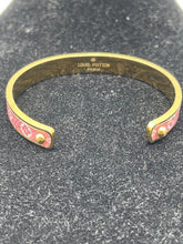 Load image into Gallery viewer, Women's Louis Vuitton Bracelet
