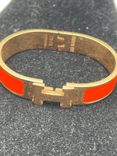 Load image into Gallery viewer, Women's Hermes Bracelet
