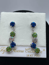 Load image into Gallery viewer, Women's Fifth Avenue Necklace &amp; Earring Set
