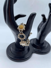 Load image into Gallery viewer, Women's Liz Claiborne Bracelet
