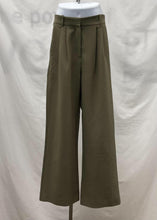 Load image into Gallery viewer, Women's Abercrombie &amp; Fitch Pants, 2
