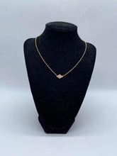 Load image into Gallery viewer, Women's Fossil Necklace
