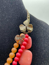Load image into Gallery viewer, Women's Fossil Necklace
