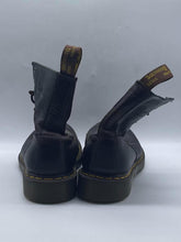Load image into Gallery viewer, Men's Dr. Martens Boots, 13
