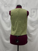 Load image into Gallery viewer, Women's RW&amp;CO Sleeveless Top, Medium

