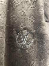 Load image into Gallery viewer, Women's Louis Vuitton Sweatpants, Large
