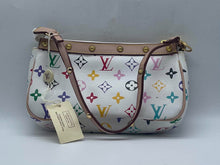 Load image into Gallery viewer, Women's Louis Vuitton Purse
