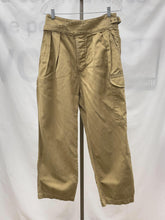 Load image into Gallery viewer, Women's Banana Republic Jeans, 12
