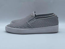 Load image into Gallery viewer, Women's Michael Kors Shoes, 7.5
