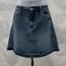 Load image into Gallery viewer, Women's Banana Republic Skirt, 2
