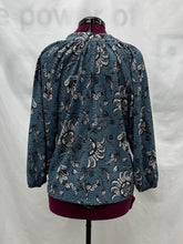 Load image into Gallery viewer, Women's Jules &amp; Leopold Long Sleeve Top, Extra Large
