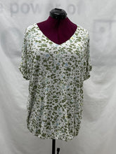 Load image into Gallery viewer, Women's Yest Short Sleeve Top, 14
